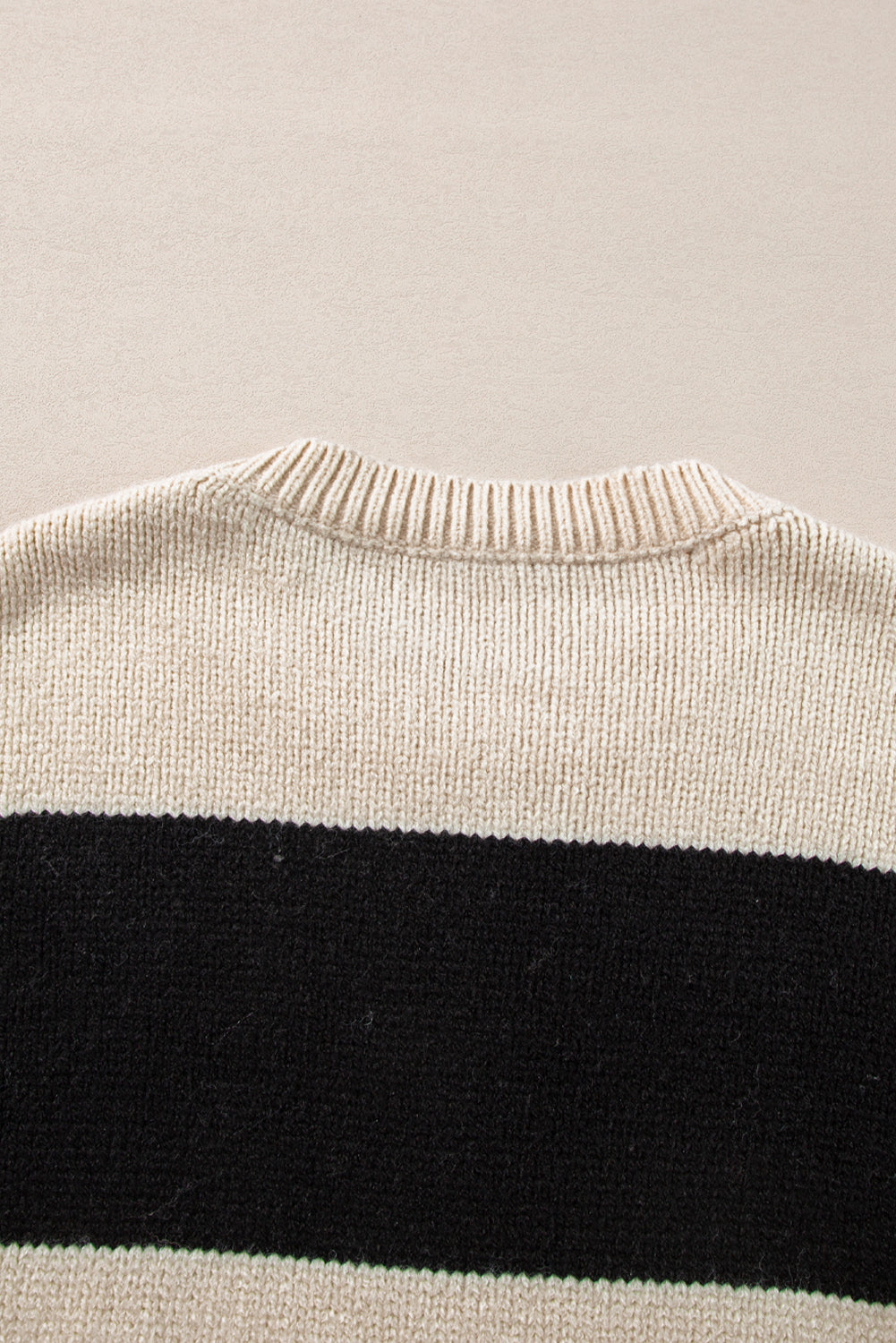 Lockerer Pullover im Jet Stream-Farbblock-Design