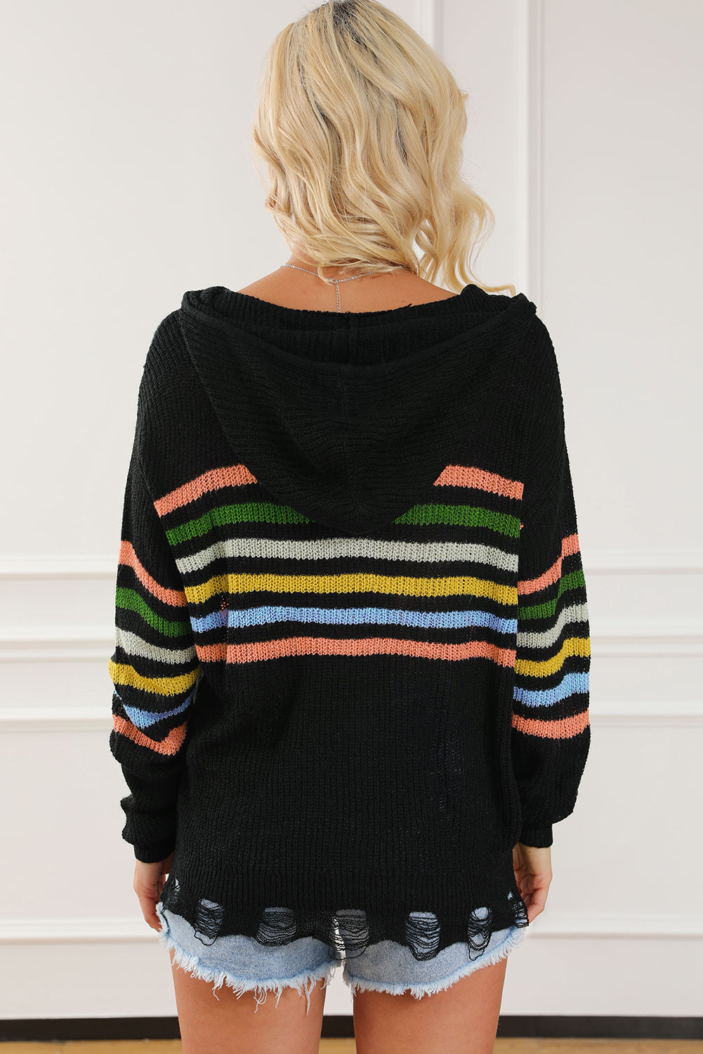 Schwarzer Strickjacke mit Streifendetail und Kapuze