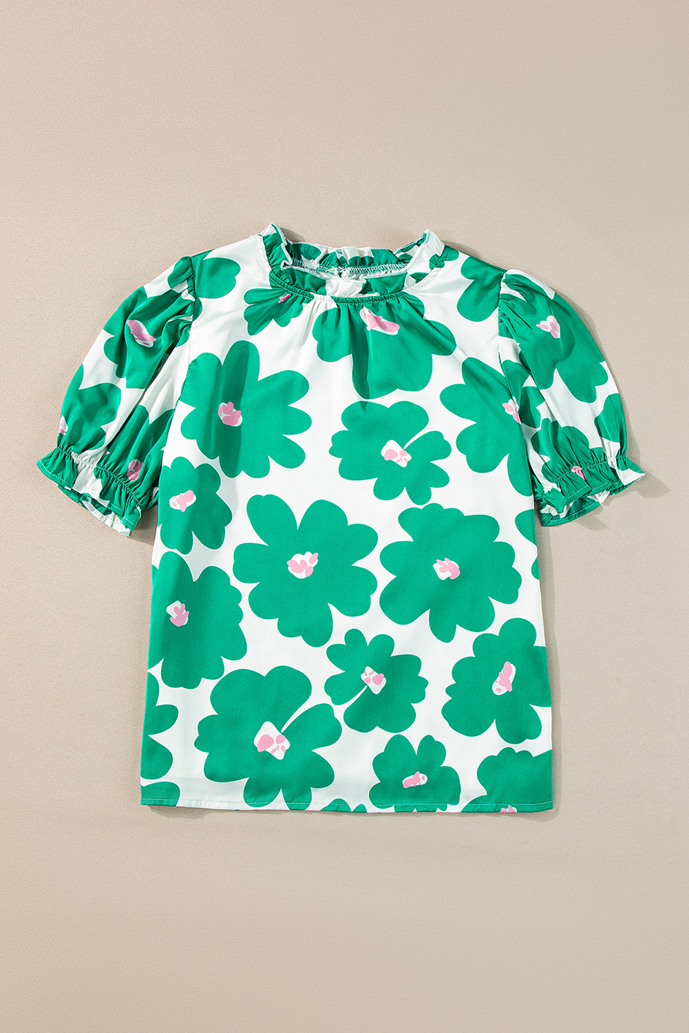 Grüne Bluse mit Blumenmuster, Puffärmeln und Rüschenausschnitt