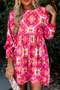 Erdbeerrosa gesmoktes Minikleid mit langen Ärmeln und geometrischem Print