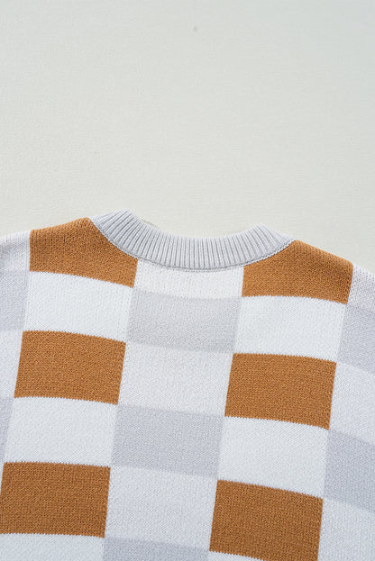 Khakifarbener Pullover mit Karomuster und geripptem Rand, Rundhalsausschnitt und überschnittenen Schultern