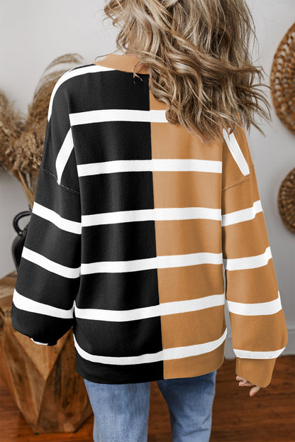 Hellbeiger Oversize-Pullover mit Farbblockdesign