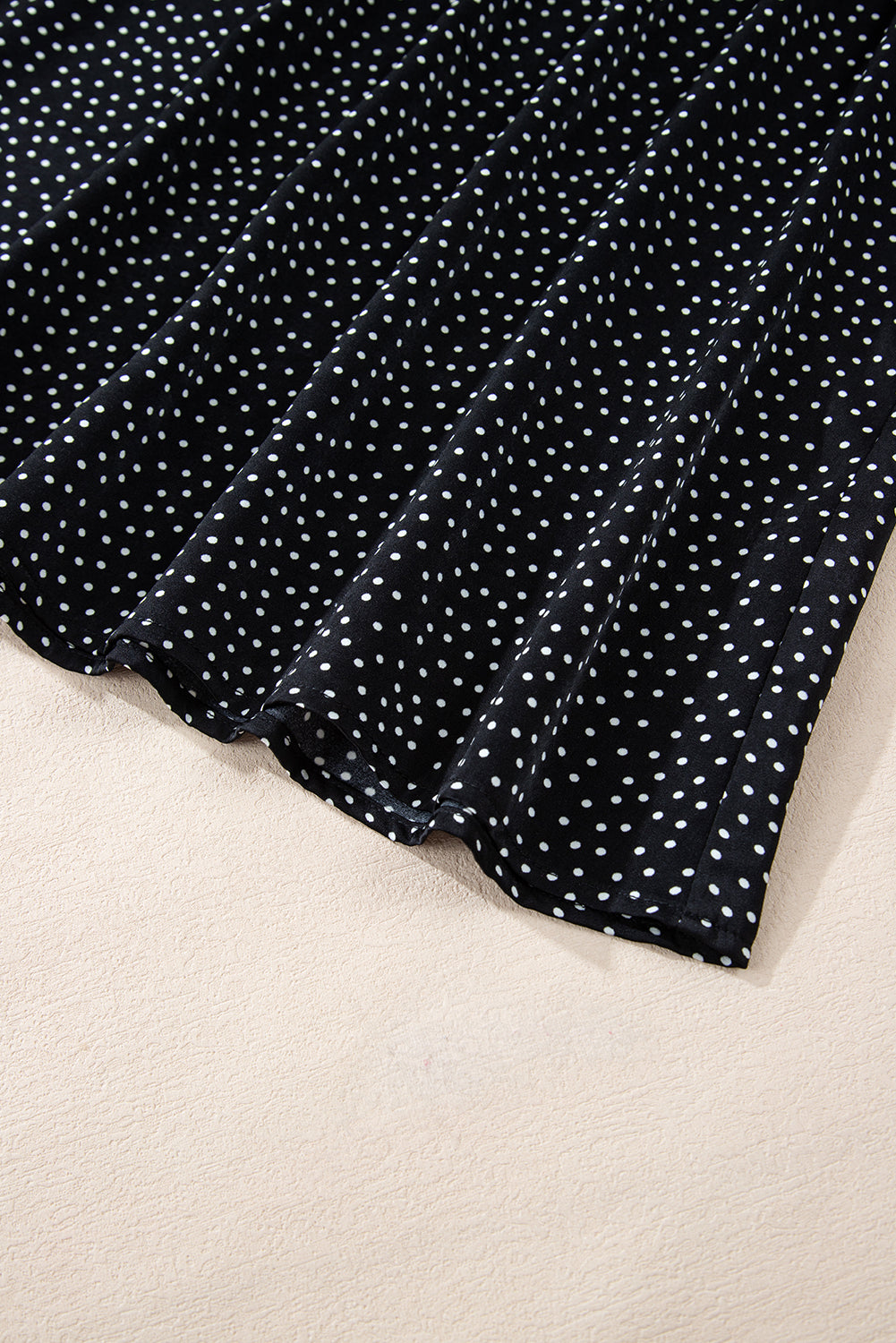 Schwarze Bluse mit V-Ausschnitt und Leopardenmuster in Übergröße
