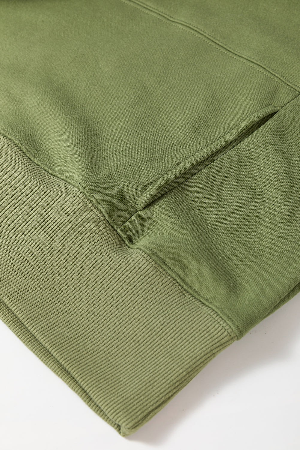 Vineyard Green – Lockeres Sweatshirt mit überschnittenen Schultern und überkreuzten Nähten