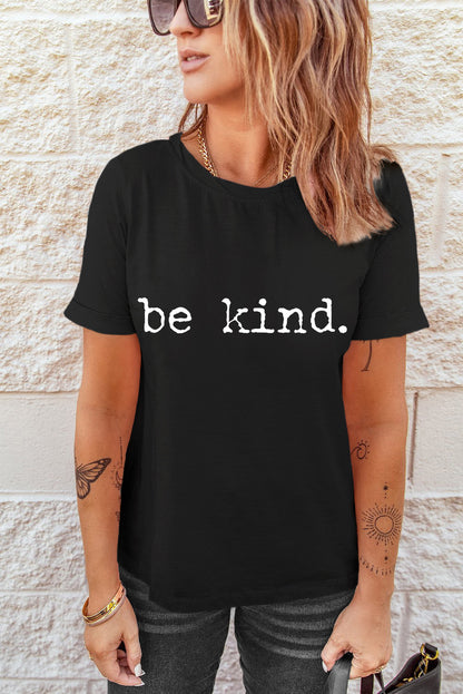 Schwarzes, lässiges T-Shirt mit Rundhalsausschnitt und Buchstabendruck „Be Kind“