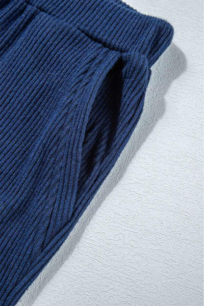 Marineblaues Set aus kurzem Hoodie und Jogginghose mit Kordelzug