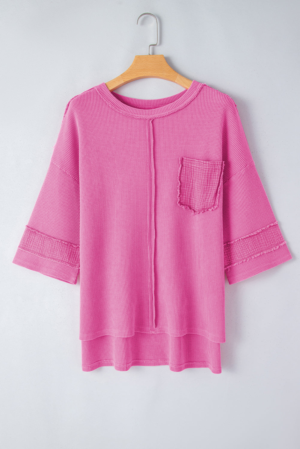 Übergroßes Oberteil mit Mineralwaschung und strukturierten Armreifen in leuchtendem Pink