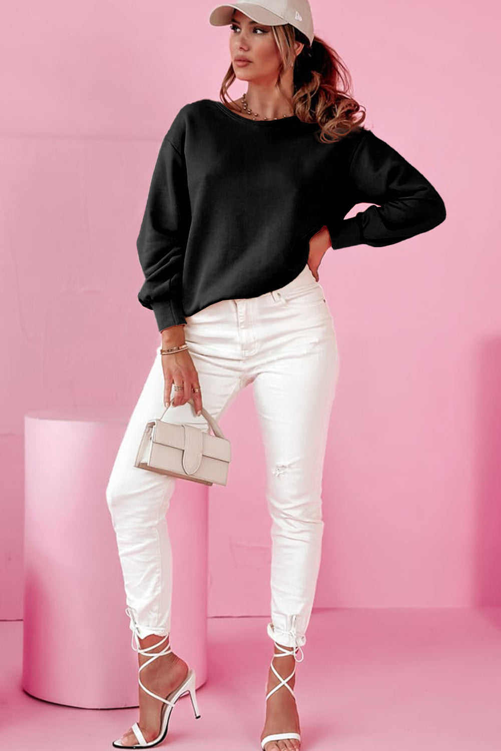 Schwarzes Sweatshirt mit Rundhalsausschnitt und Schleife