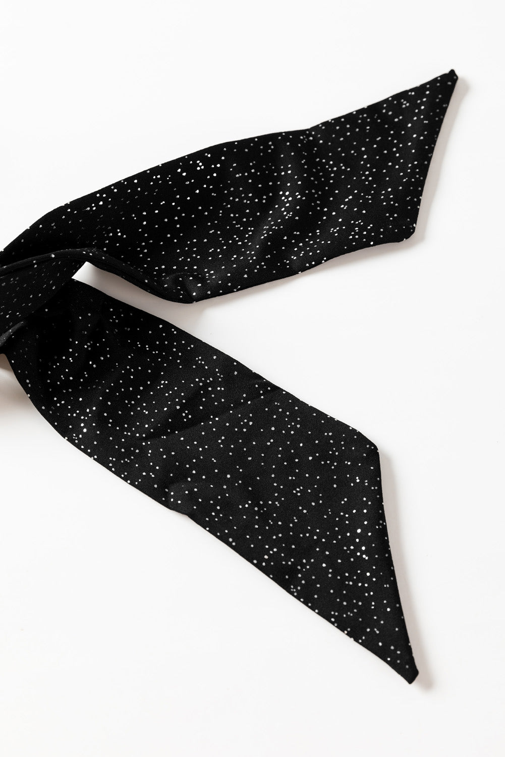 Schwarze Glitzer-Wickelbluse mit V-Ausschnitt, Bindesaum und Puffärmeln