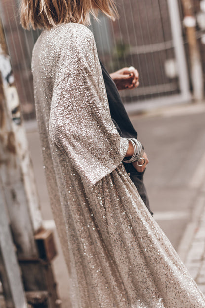 Aprikosenfarbener Kimono mit Pailletten und 3/4-Ärmeln und offener Vorderseite