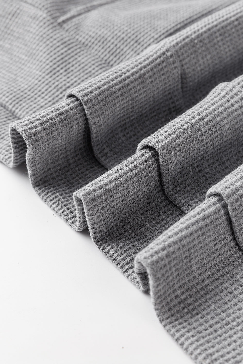 Grauer, übergroßer Kapuzenpullover mit Waffelstrick und Fleecefutter