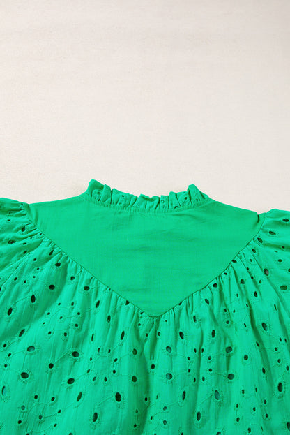 Grüne Bluse mit Blumenstickerei und Puffärmeln