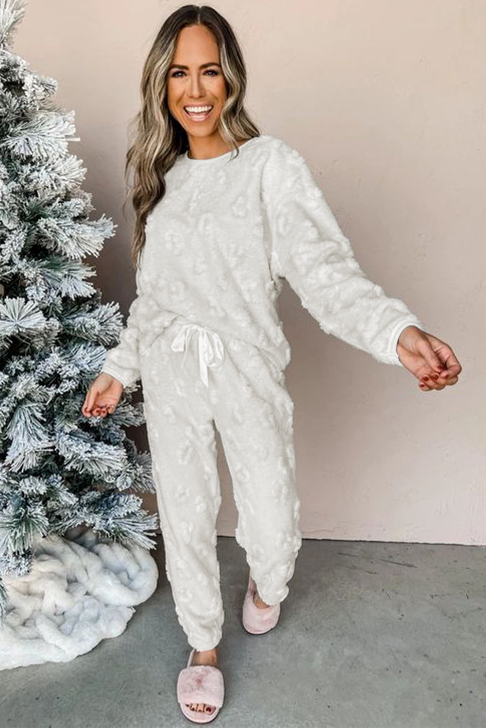 Locker geschnittenes Fleece-Lounge-Set mit Leopardenmuster in Hellgrau
