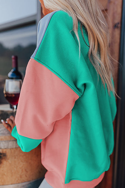 Sweatshirt mit überschnittener Schulter und Patchwork-Muster im Farbblockdesign von Blossom