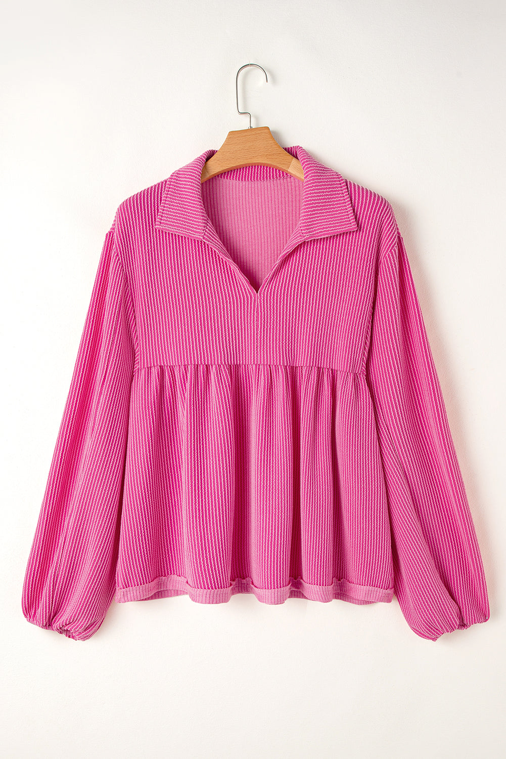 Hellrosa Babydoll-Bluse mit Kordel und V-Ausschnitt und Puffärmeln