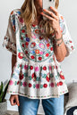 Weiße Bluse mit Rundhalsausschnitt und Rüschenbesatz im Boho-Stil mit Blumenmuster