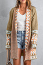 Khakifarbene Strickjacke mit Aztekenmuster und offener Vorderseite