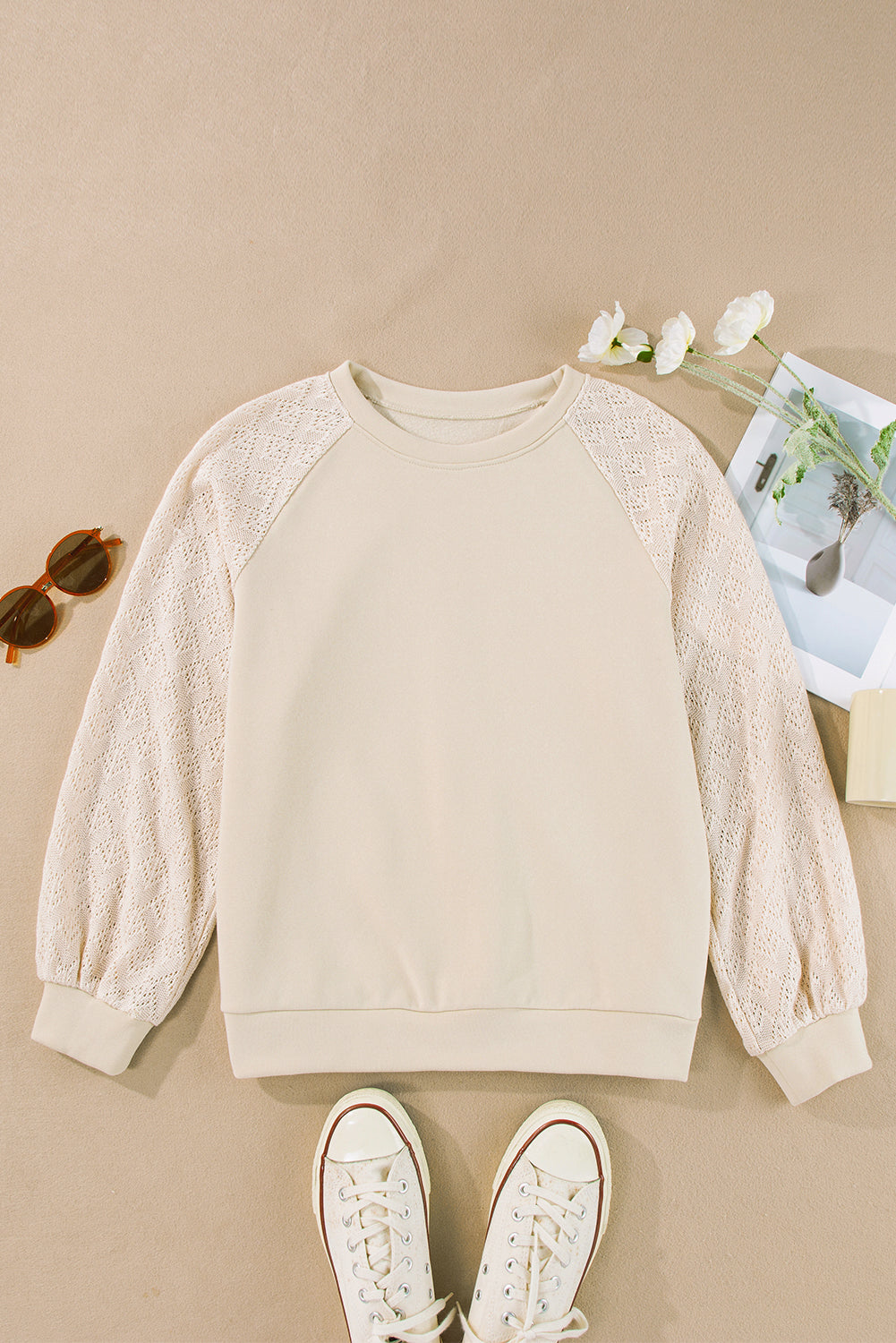 Pullover mit Raglanärmeln und Lochmuster im Patchwork-Stil aus Pergament