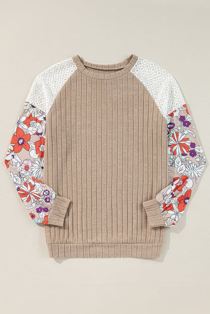 Langärmlige gerippte Bluse mit Patchwork-Muster und Blumenmuster