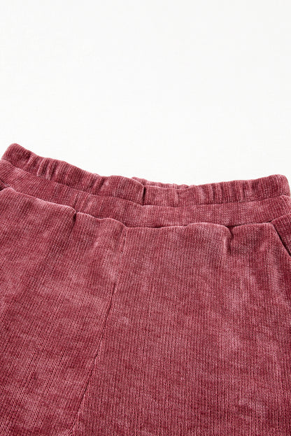 Set aus Cord mit kurzen Ärmeln und Crop-Hose in Mineralwaschung in Rosa