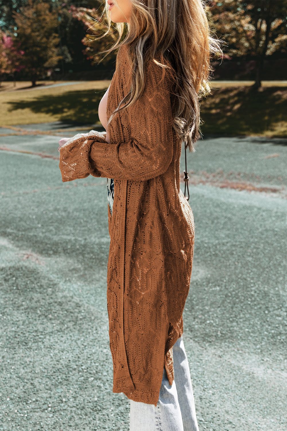 Kastanienbraune Pointelle-Strickjacke mit offener Vorderseite