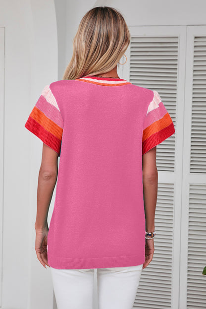Hellrosa Strickpullover-T-Shirt mit kontrastierenden Flatterärmeln