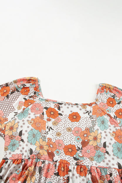 Khakifarbene Bluse mit Schößchen und Blumenmuster in Übergröße mit quadratischem Ausschnitt