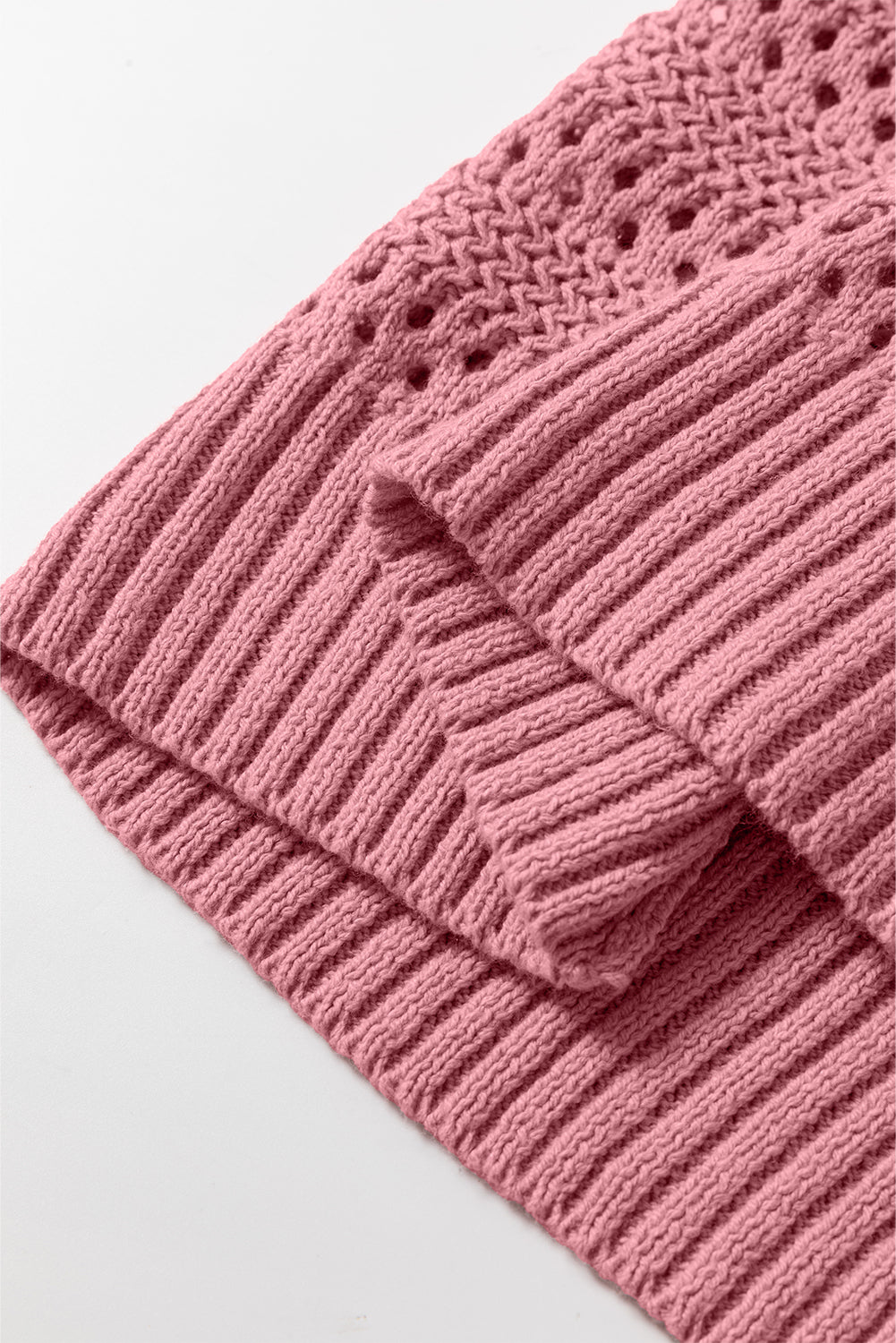Pfirsichblüten-Pointelle-Strickpullover mit Raglanärmeln und Kapuze