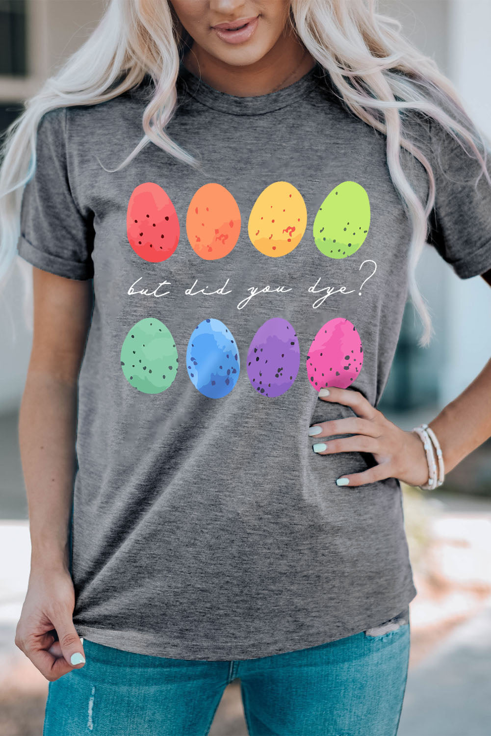 Graues T-Shirt mit Rundhalsausschnitt und Ostereier-Print
