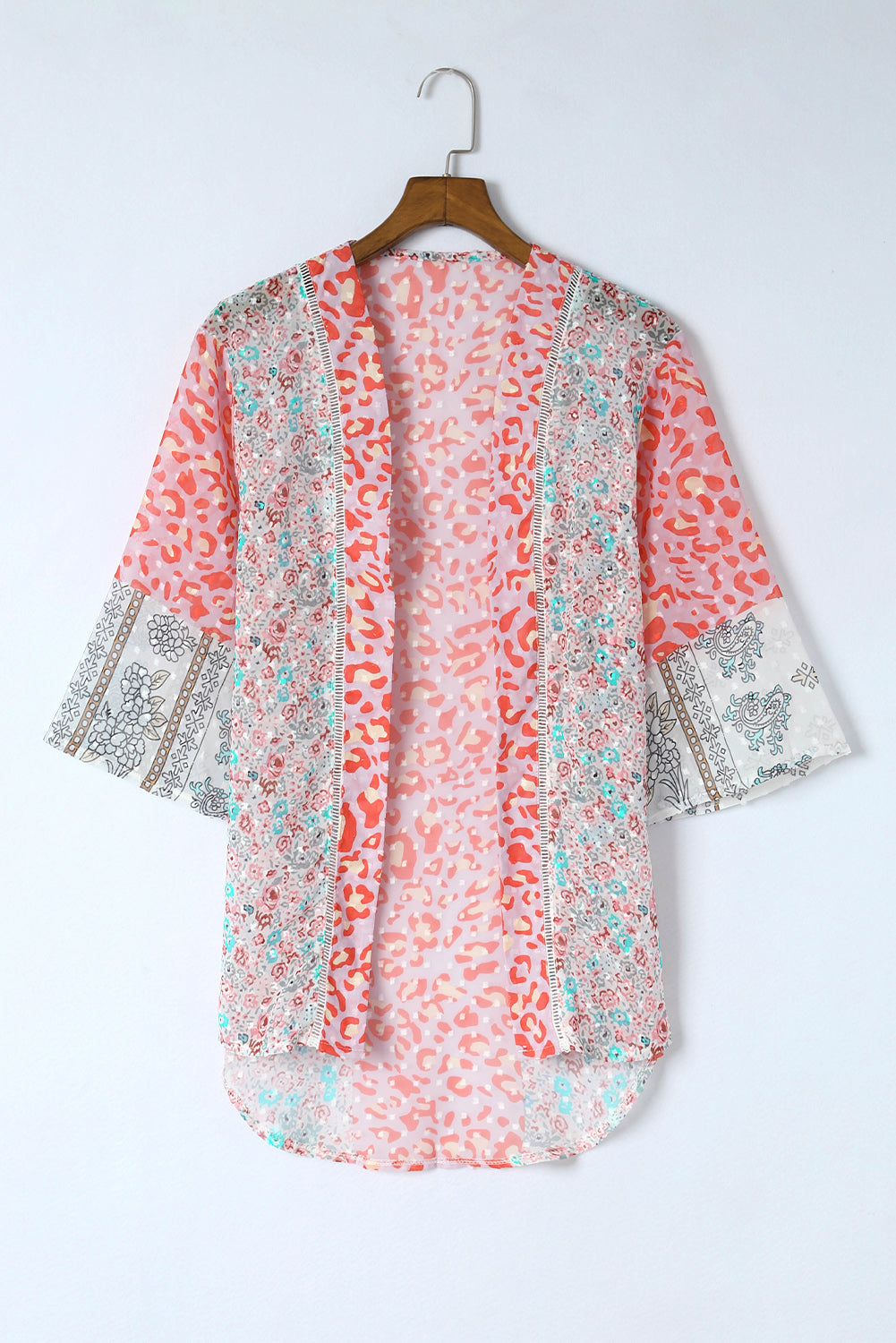Mehrfarbiger Kimono mit offenem Vorderteil und Glockenärmeln und Leopardenmuster
