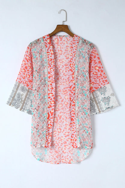 Mehrfarbiger Kimono mit offenem Vorderteil und Glockenärmeln und Leopardenmuster