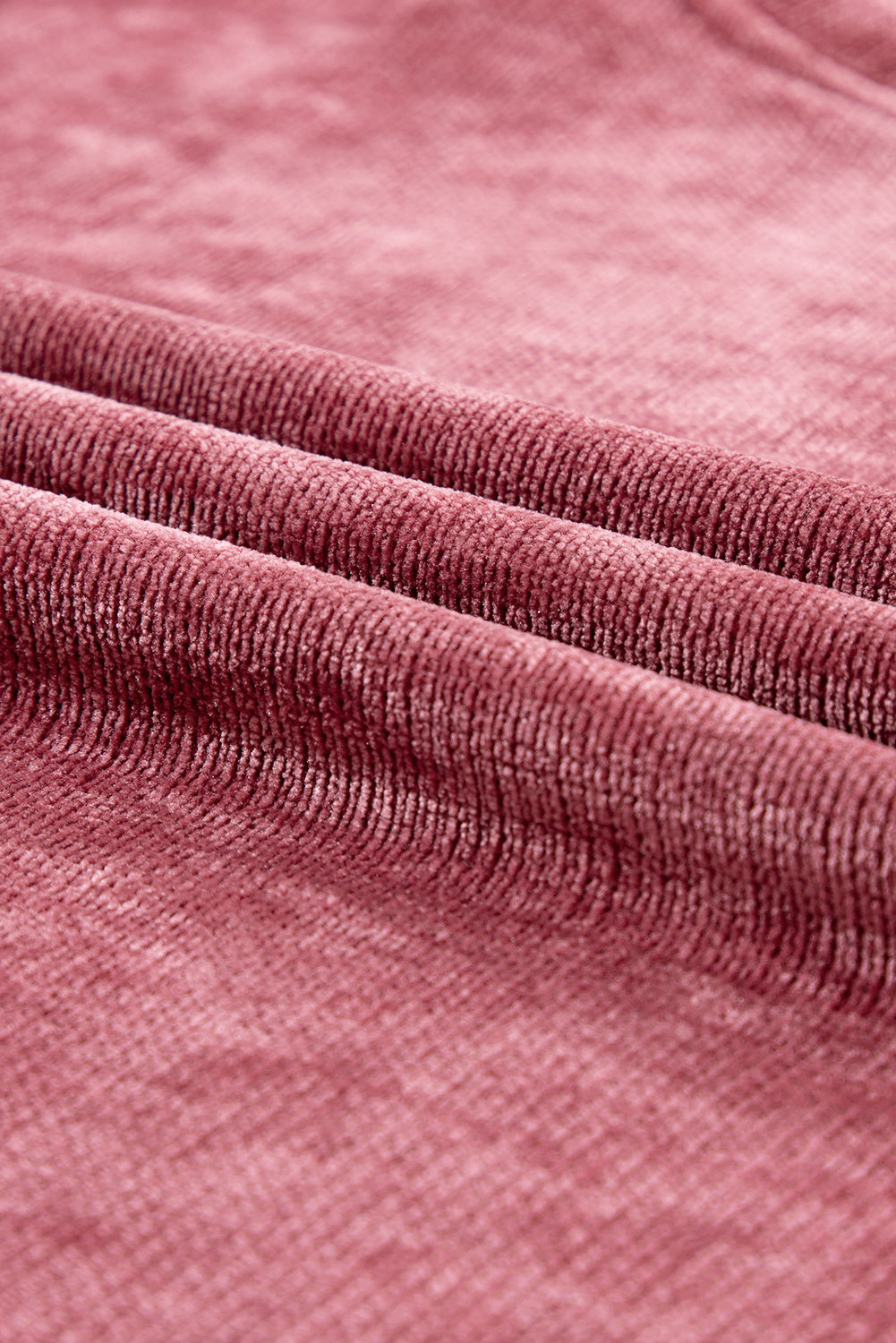 Set aus Cord mit kurzen Ärmeln und Crop-Hose in Mineralwaschung in Rosa