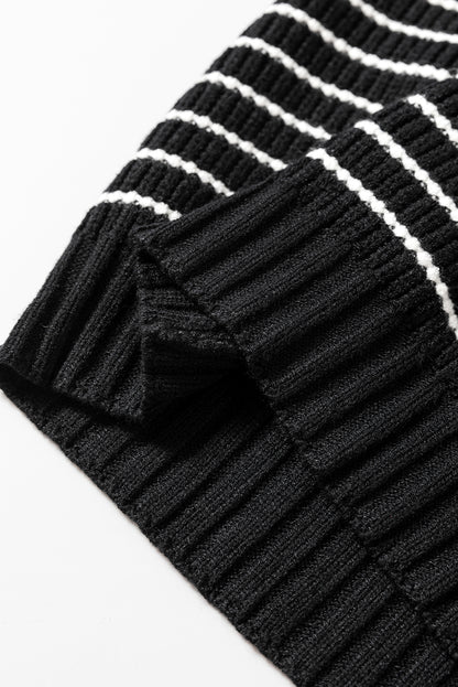 Schwarzes, gestreiftes Umlege-Tanktop mit V-Ausschnitt