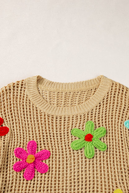 Helles französisches beiges Häkelblumen-Hohl-Pullover-T-Shirt