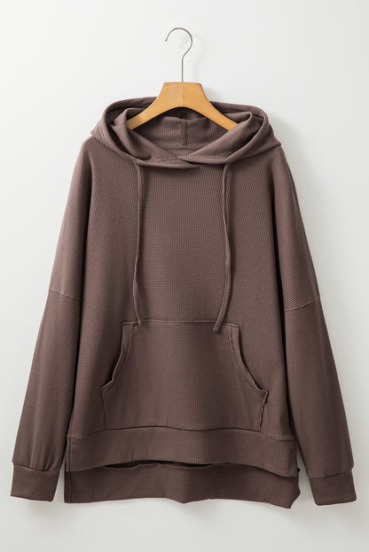 Kaffeefarbener, übergroßer Kapuzenpullover mit Waffelstrick und Fleecefutter