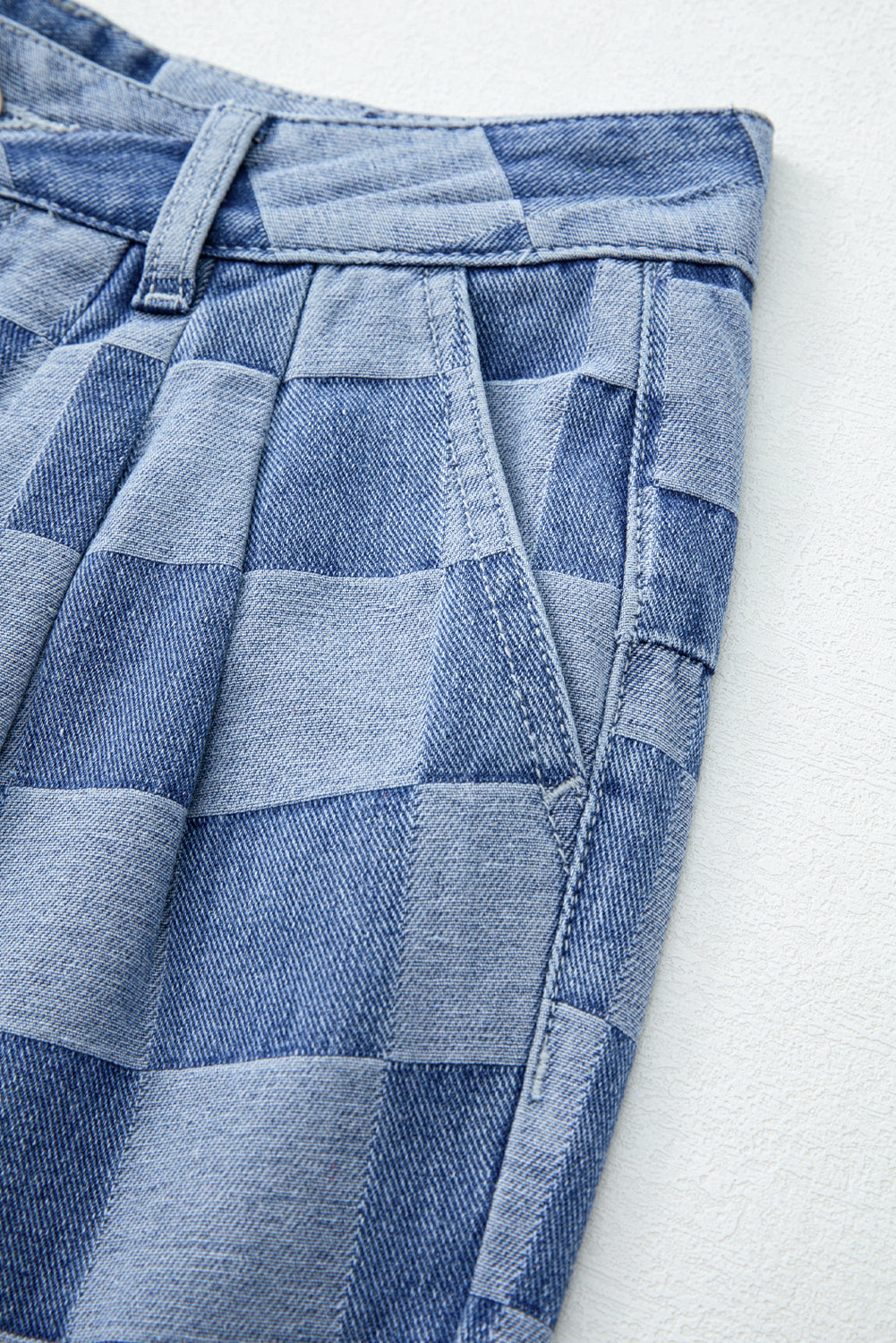 Abendblaue Jeans mit weitem Bein und Karomuster