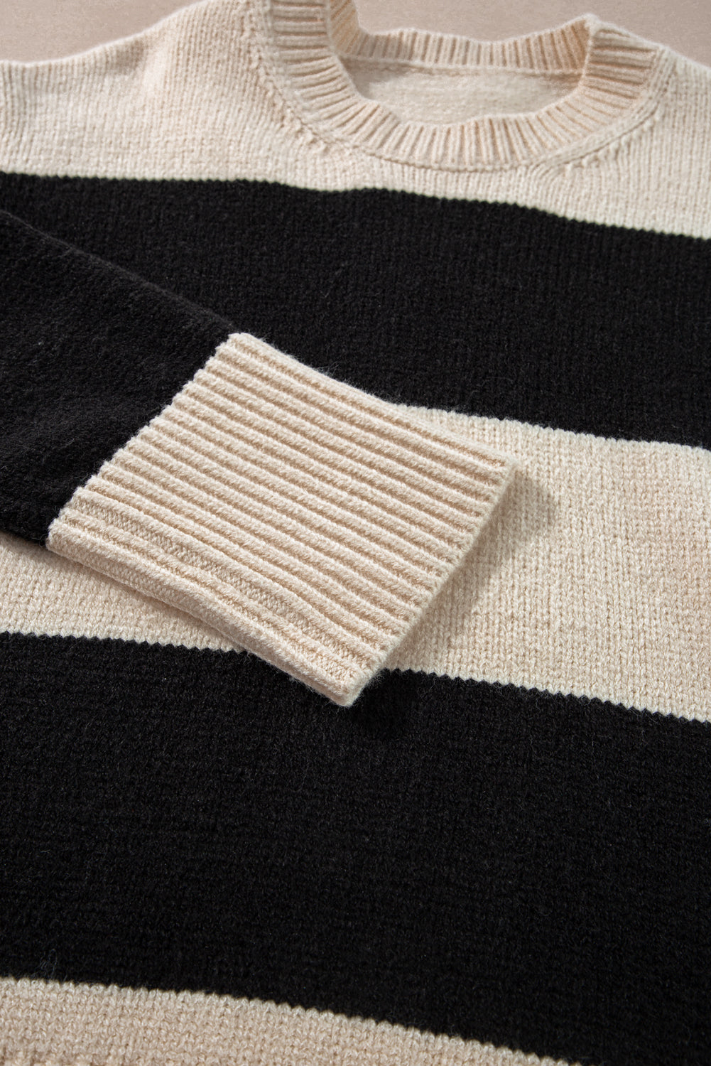 Lockerer Pullover im Jet Stream-Farbblock-Design