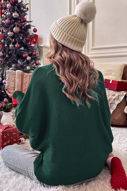 Schwarzgrüner Pullover mit fröhlicher Buchstabenstickerei und hohem Kragen