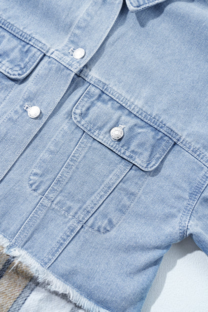 Khakifarbene Oversize-Jeansjacke mit Patchwork-Karomuster und Knöpfen