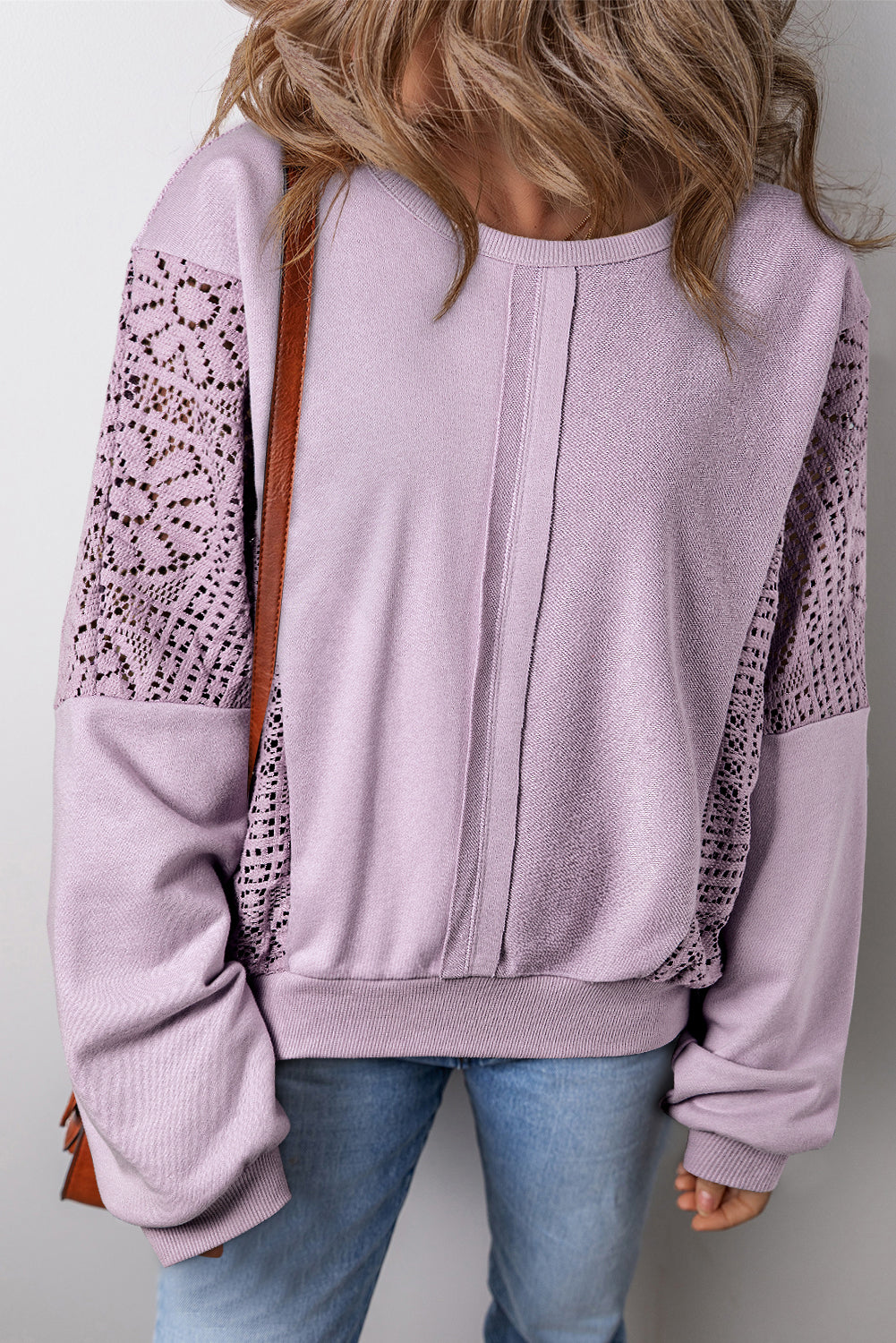 Sweatshirt mit geripptem Saum und sichtbaren Nähten im Orchid Petal-Strick-Häkelmuster
