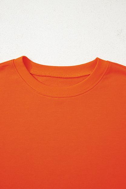 Orangefarbenes Oversize-Sweatshirt mit College-Streifen und überschnittener Schulter