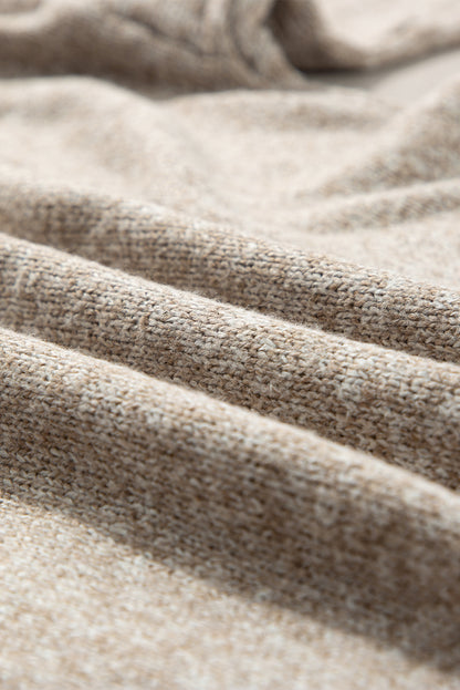 Khakifarbener Pullover mit überschnittener Schulter und Sternmuster
