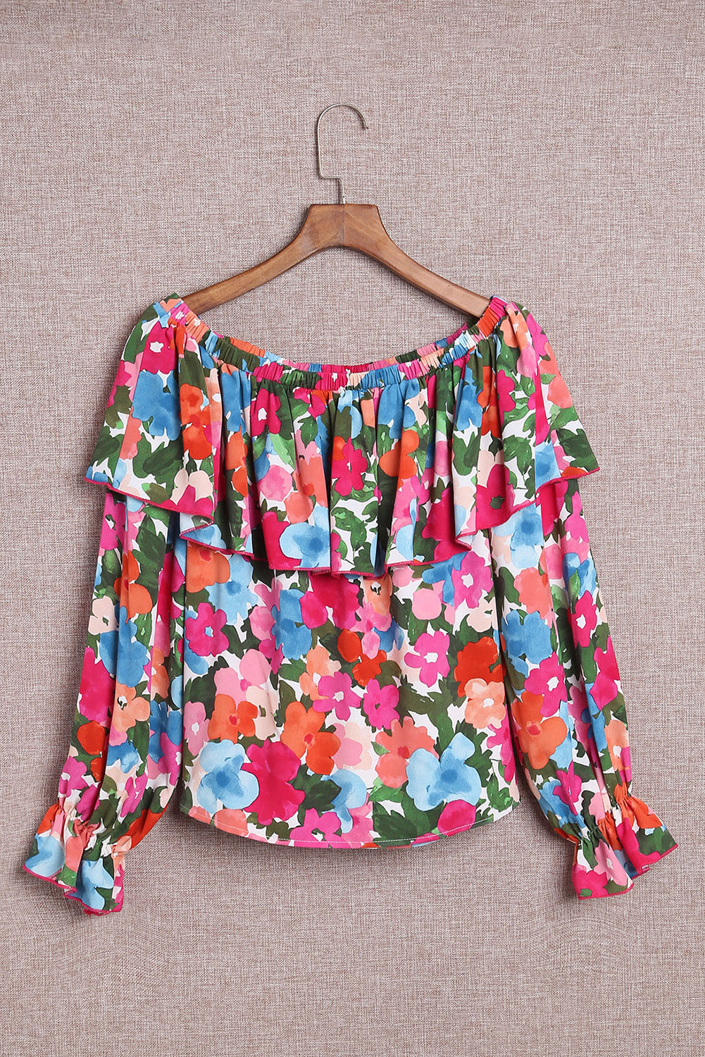 Schulterfreie Bluse mit Blumenmuster und Rüschen