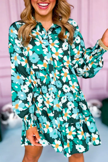 Grünes, gestuftes Hemdkleid mit langen Puffärmeln und Blumenmuster