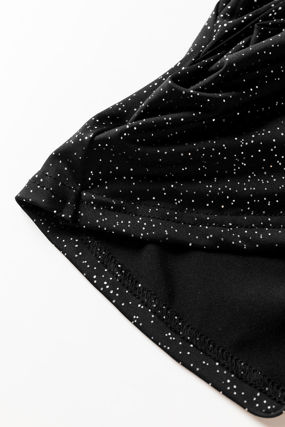 Schwarze Glitzer-Wickelbluse mit V-Ausschnitt, Bindesaum und Puffärmeln