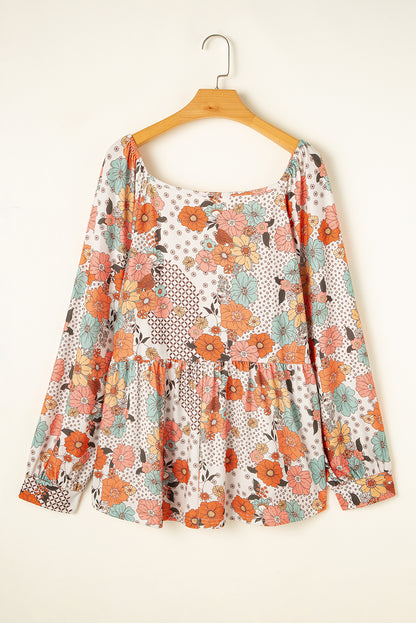 Khakifarbene Bluse mit Schößchen und Blumenmuster in Übergröße mit quadratischem Ausschnitt