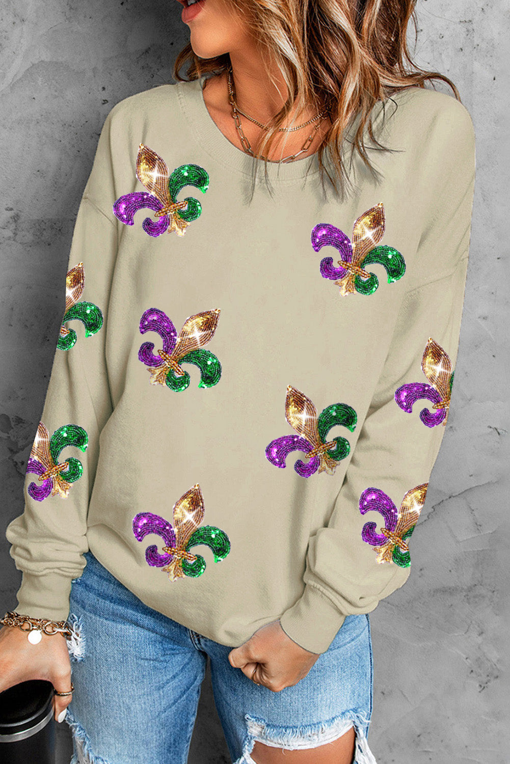 Khakifarbenes Pullover-Sweatshirt mit Mardi Gras-Grafik und Pailletten