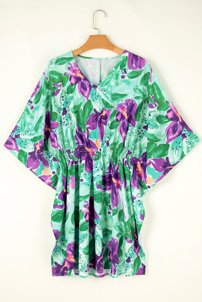 Grünes Boho-Minikleid mit Blumenmuster und halblangen Ärmeln, V-Ausschnitt und geraffter Taille