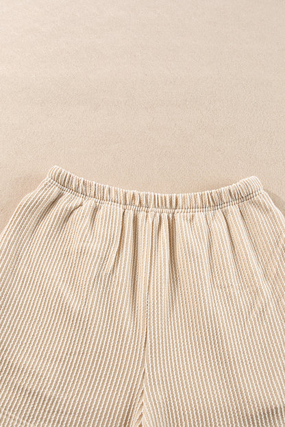 Parchment – Set aus langärmligem Strickoberteil und Shorts mit hoher Taille