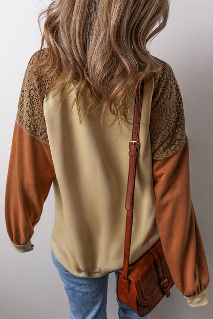 Khakifarbenes Sweatshirt mit Patchwork-Farbblock und überschnittener Schulterpartie aus Spitze